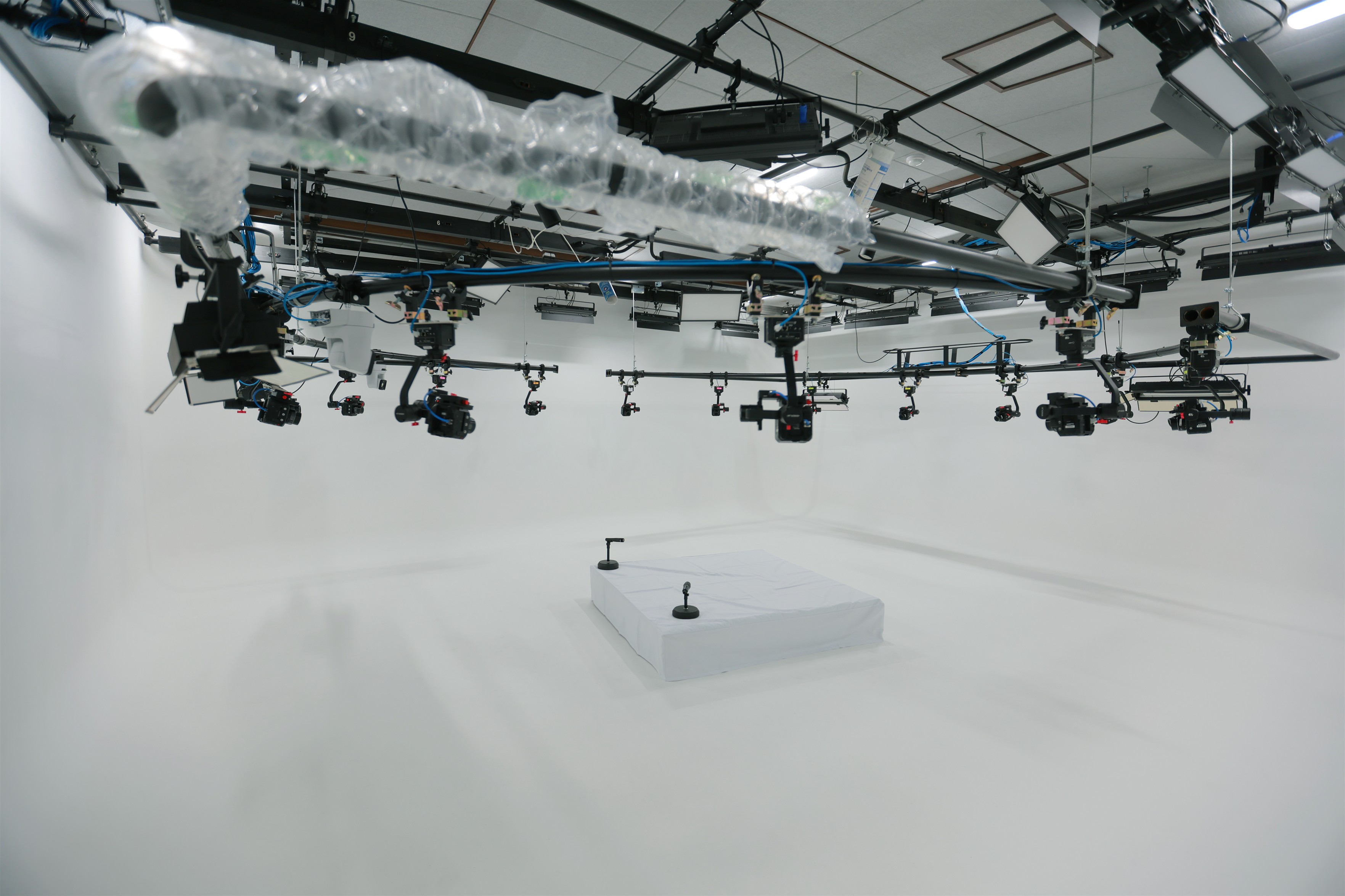 첨단 교육용 콘텐츠 제작 공간 HyperXR 스튜디오