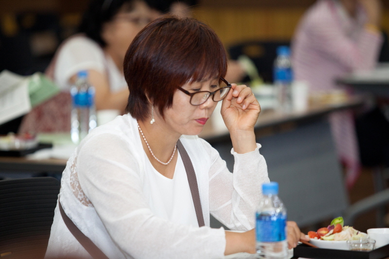 워크샵을 경청하는 학생 모습