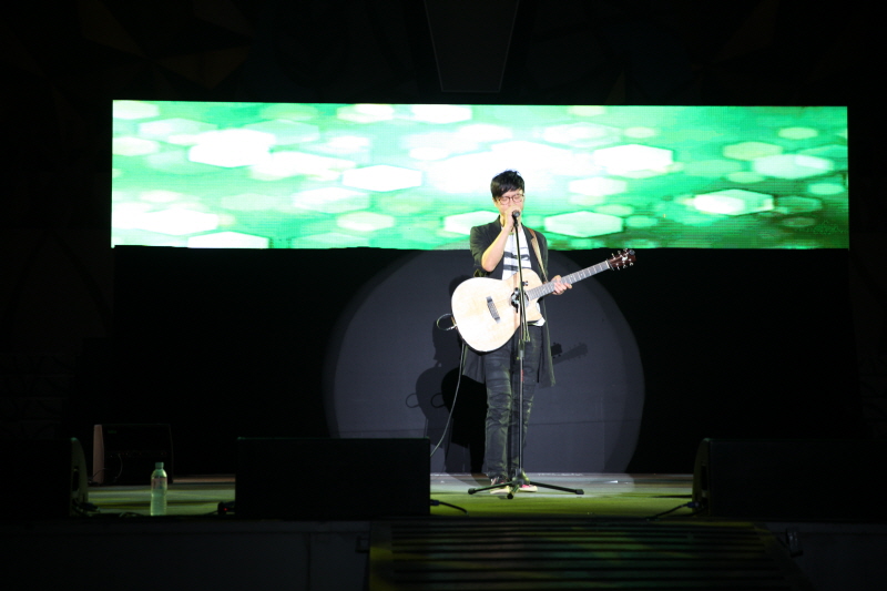 박학기 씨 노래하는 모습