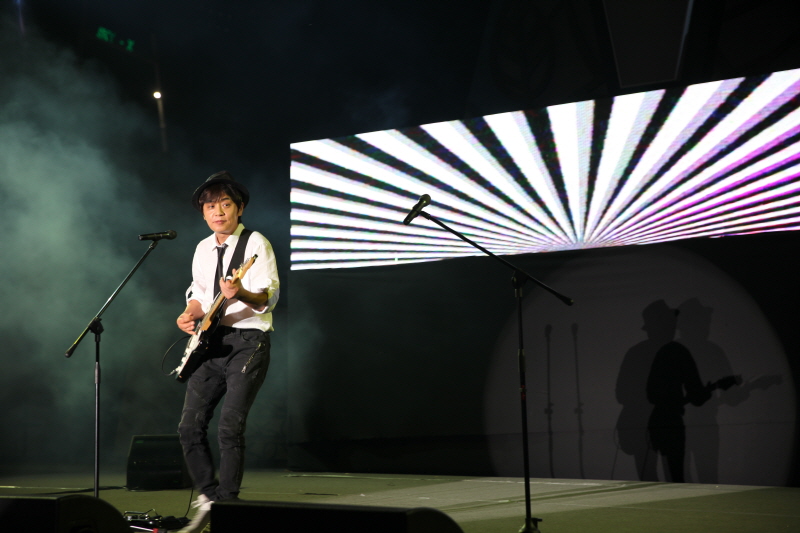 이규석 씨 공연하는 모습