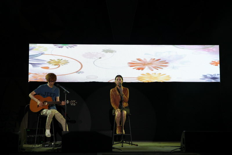 꽃잠프로젝트 노래하는 모습