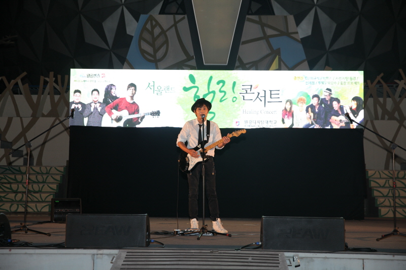 이규석 씨 노래하는 모습