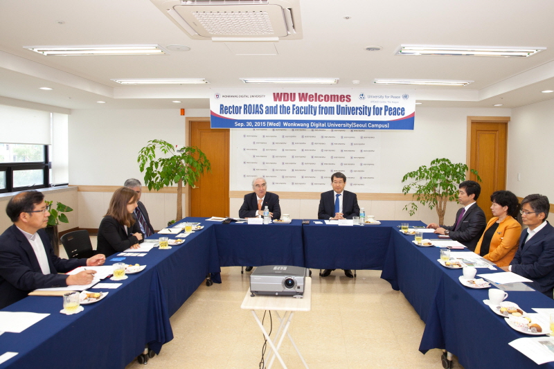 간담회 진행하는 양 기관 관계자