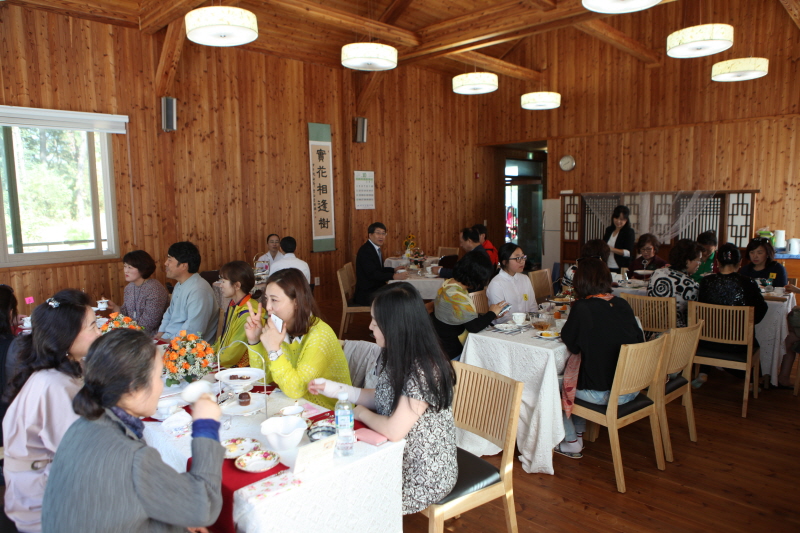 애프터눈티 체험 부스