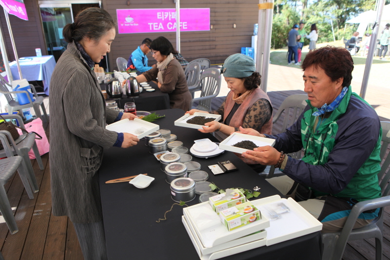 차 블렌딩 체험 부스