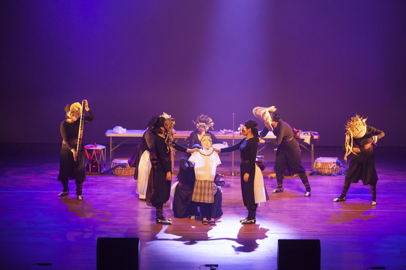 빛오름 공연 탈춤