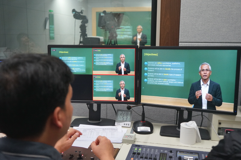 강의 촬영 진행 모습