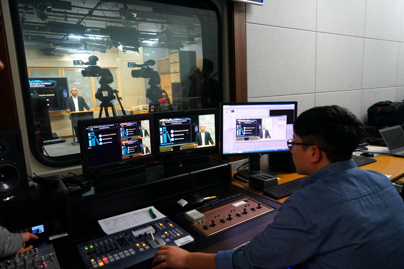 영상 녹화하는 모습