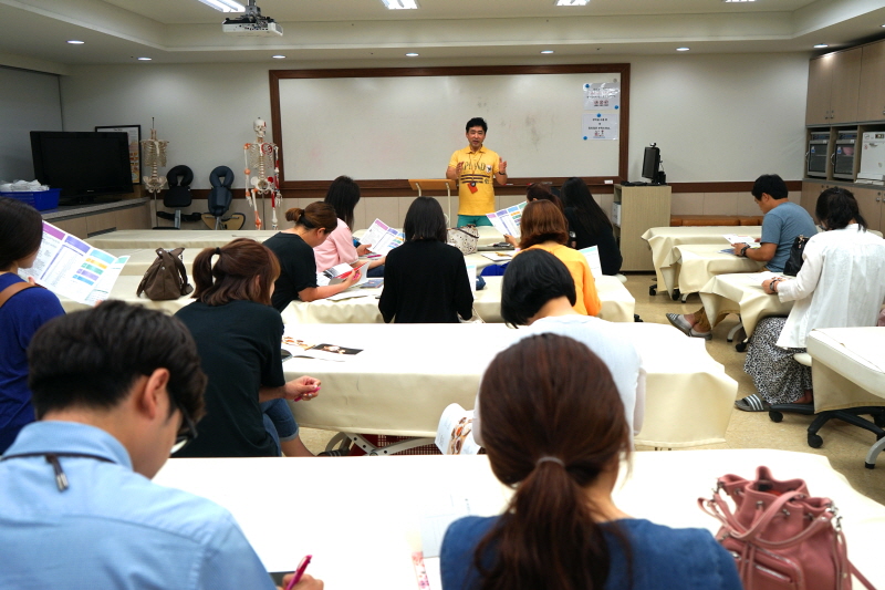 한방미용예술학과 상담 모습