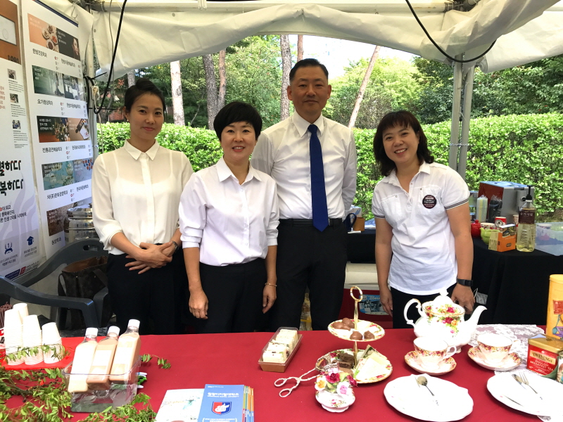 차문화경영학과 학생들