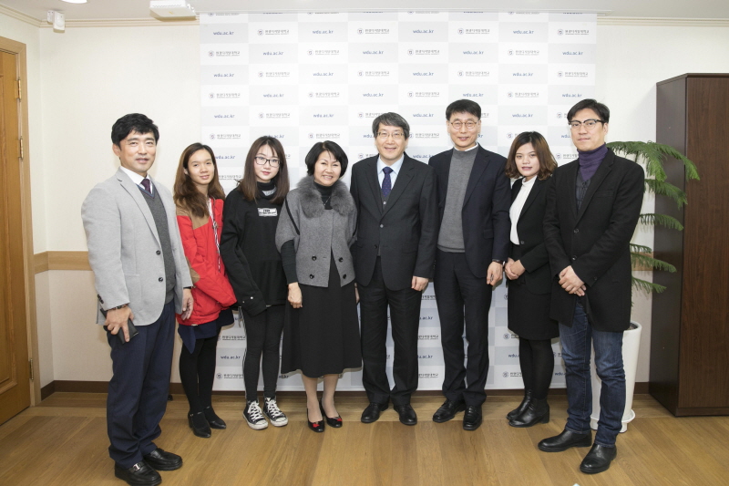 관계자 기념촬영