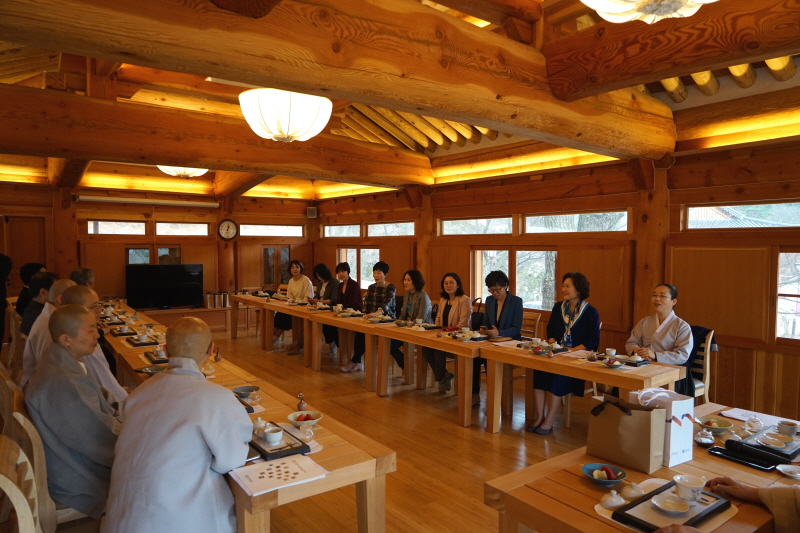 협약식 진행하는 모습