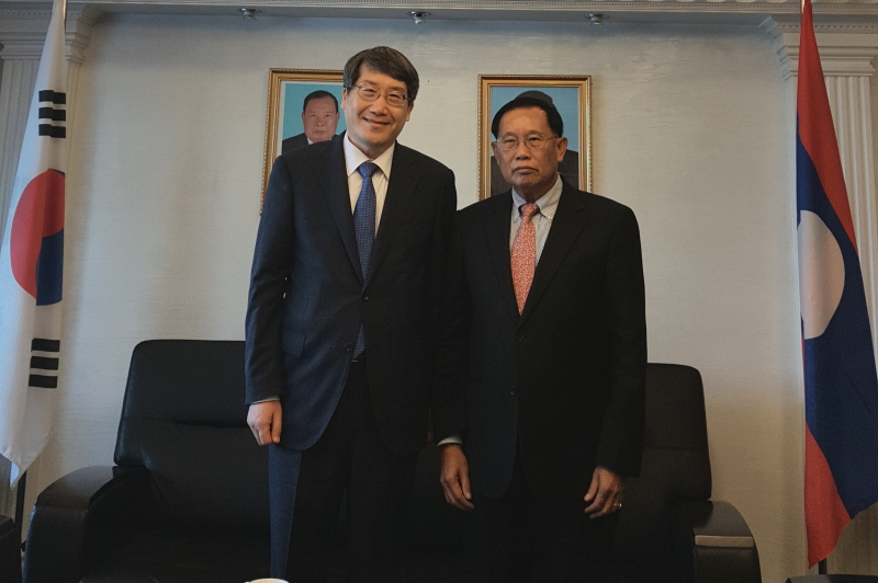 남궁문 총장과 라오스대사