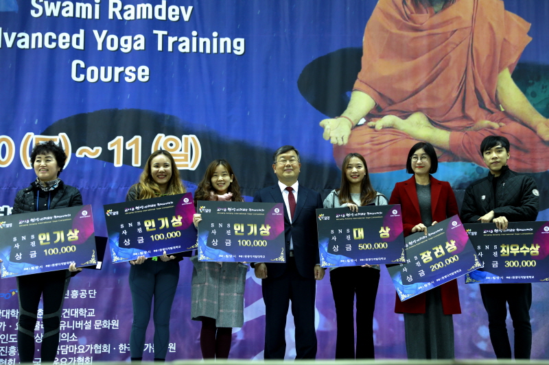 SNS 사진전 수상자 모습