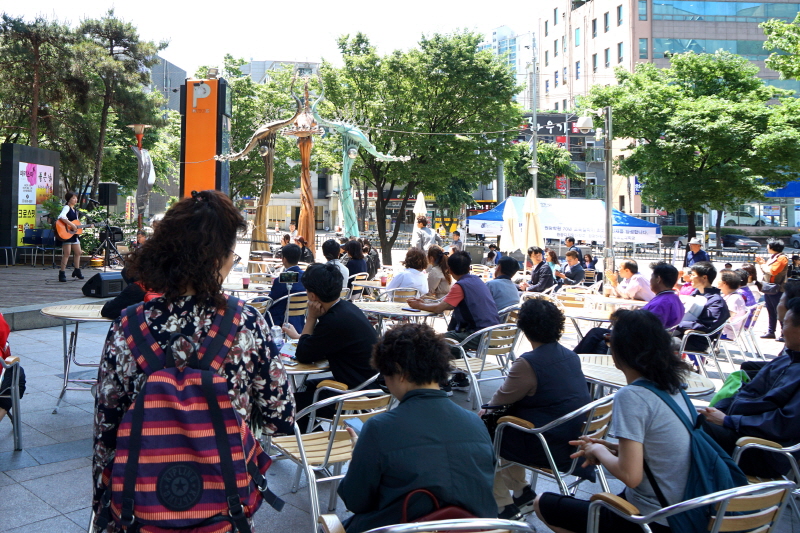 공연하는 사람들22