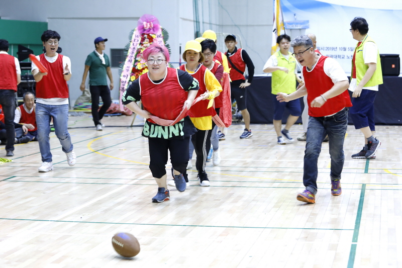 운동회하는 학생들 모습