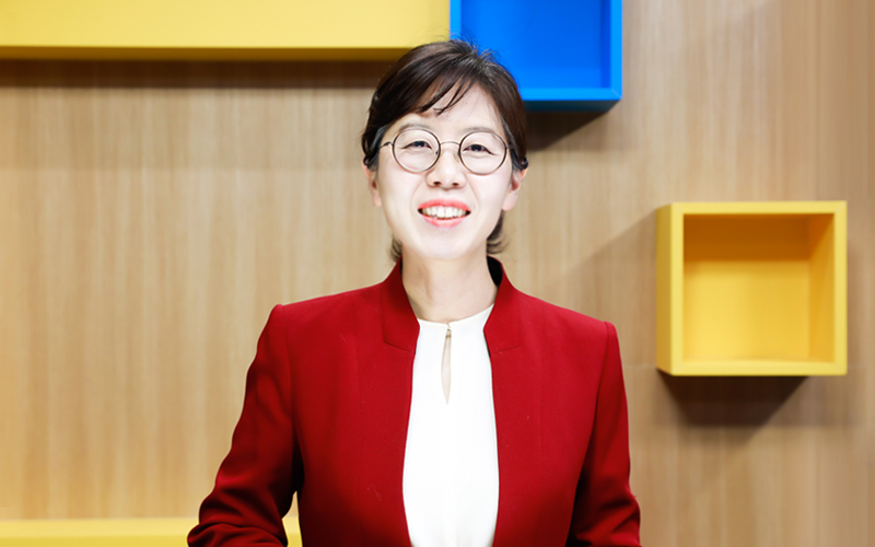 최윤희 학과장님 사진