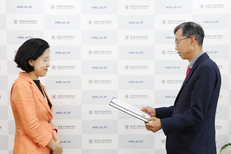한국복식과학학과 지수현교수 수상사진2