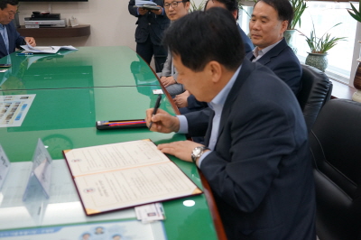 협약서 서명하는 이성 구로구청장